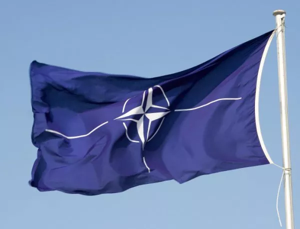 НАТО обсъжда "агресията" на Русия на среща на върха (ВИДЕО)