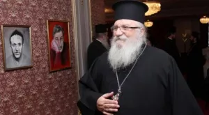 {{ otherArticle[0].article.title }}