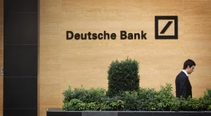 Печалбите на Deutsche Bank паднаха с близо 100%