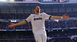 {{ otherArticle[0].article.title }}