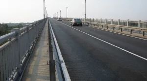 Служители на русенската "Топлофикация" блокираха Дунав мост