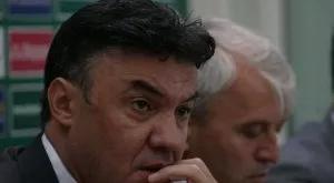 България отново пада в ранглистата на ФИФА-вече и ОАЕ са пред нас