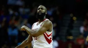 Хюстън изненада Клипърс в Ел Ей