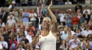 Возняцки ще играе срещу Пън на полуфинала в Ню Йорк 