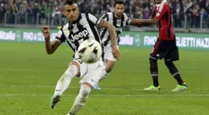 Сампаоли: Ван Гаал е разколебан за Видал