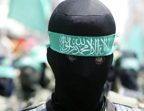 Катарското правителство е предупредило членове на Хамас да напуснат страната?