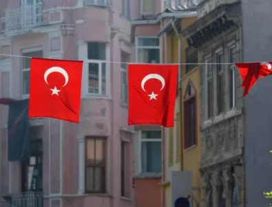 Нова порция задържани служители на министерства и бизнесмени в Турция