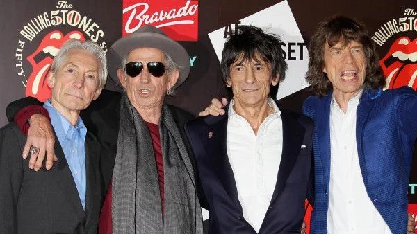 Скандален постер на Rolling Stones възмути Лондон (СНИМКА)