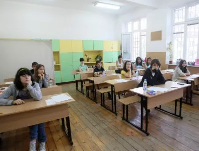 Само Румъния дава по-малко пари за образование от България