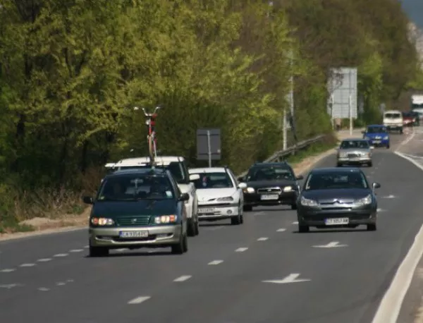 Българи в Гърция алармираха, че масово им конфискуват колите