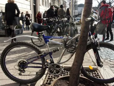 В София и Бургас велосипедисти излизат на протест в памет на колоездача, блъснат от ТИР