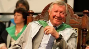 Историята за това как сър Алекс реши да се появи на игрището и бе изгонен с червен картон