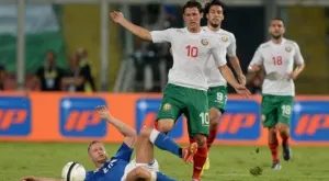 Селтик смята да задържи Александър Тонев