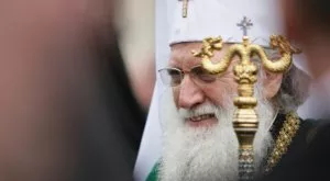 Патриарх Неофит за първи път на мач заради Стоичков