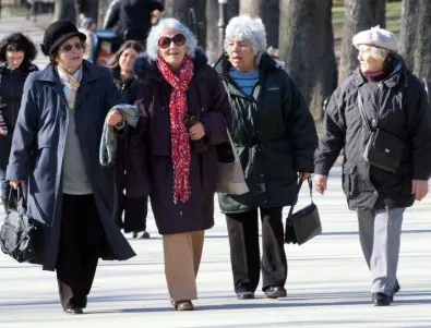 Българите живеят средно по 74,5 г. 