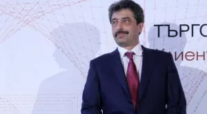 Цветан Василев привика шефовете в Ботев в Белград