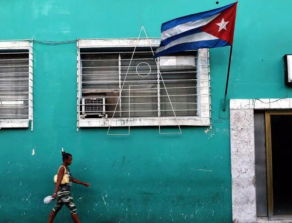 Куба освободи още 53-ма политически затворници
