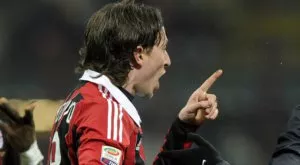 Капитанът на Милан: Легиони от малоумници ме атакуват