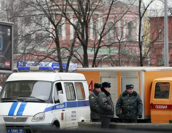 Около 400 души са били евакуирани в Москва след анонимен сигнал за взрив