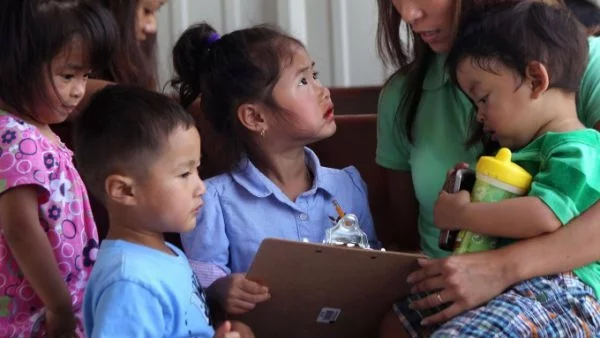 Китай очаква по 3 млн. бебета годишно повече