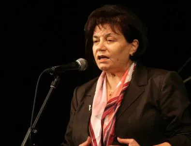 Такева: Синдикатът на българските учители подкрепя Фандъкова за кмет на София