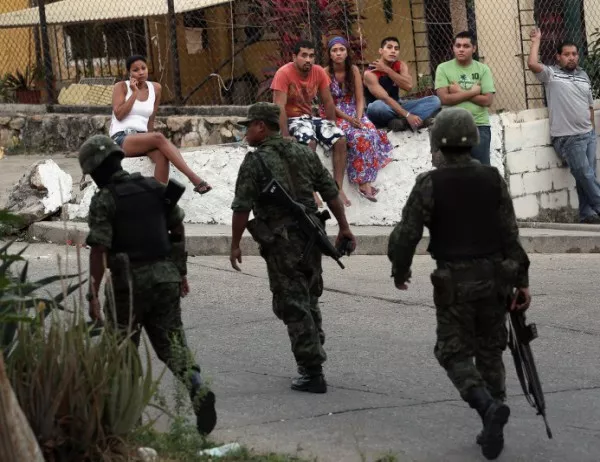 Мексиканската армия разоръжи полицията на цял град