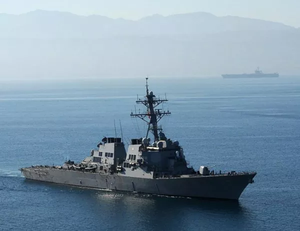 САЩ не коментира дали дислоцира ракетен разрушител в Южнокитайско море