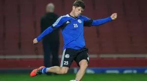 Хунтелаар се бетонира в Шалке 04