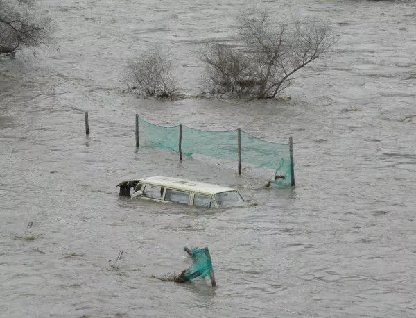 Страхотно наводнение в Япония, с човешка жертва и много изчезнали