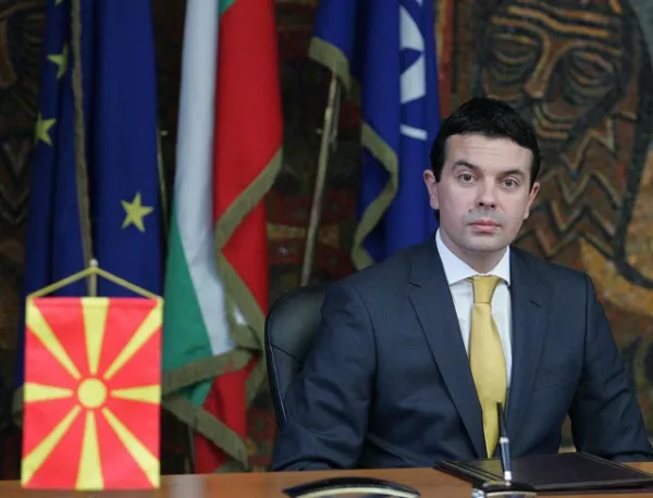 Попоски: Македония се надява на сближаване с България след новото правителство