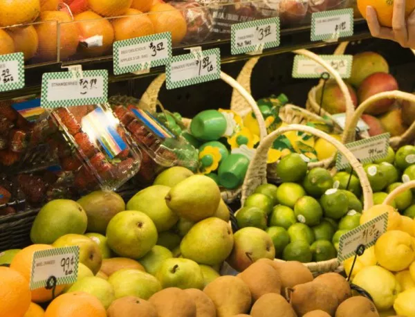Полша иска компенсации от ЕК заради ограничения внос на плодове и зеленчуци в Русия