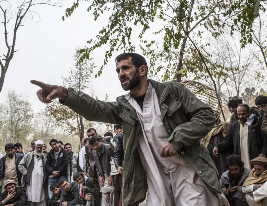 Взрив на пазар в Афганистан, има загинали и ранени