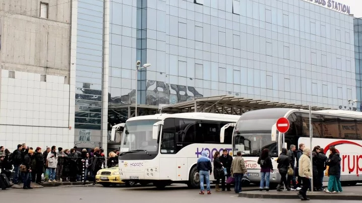 Отмениха автобусите от София за Бургас и Варна