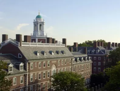 Университетите Харвард и Йейл са обект на разследване