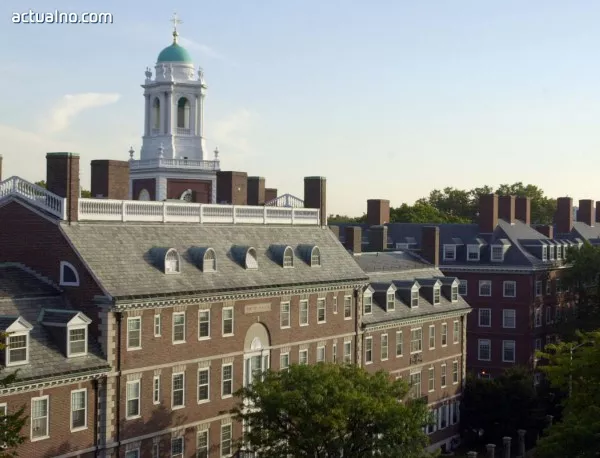 Харвард се евакуира заради бомбен сигнал