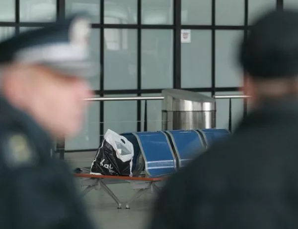 Разследват гранични полицаи на Летище "София" - закъснели и не проверили пътници