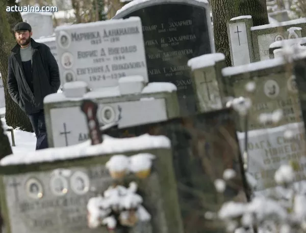 София разширява гробищния парк