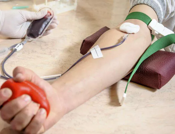 В Шуменския университет се провежда кръводарителска акция