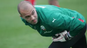 "Като котка е": Най-доброто спасяване в кариерата на Николай Михайлов (ВИДЕО)