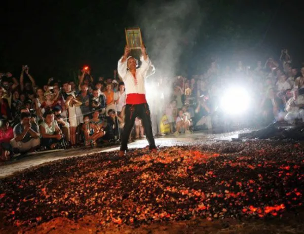 Фестивал на огъня и нестинарството в София на 20 май