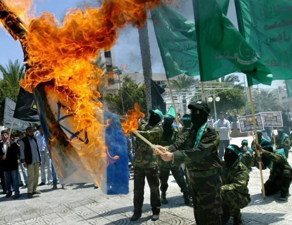 ЕС: "Хамас" остава в списъка на терористичните групи
