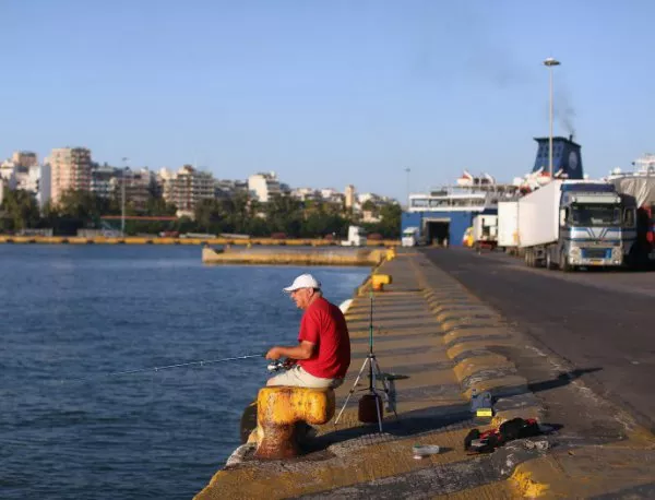 Гърция губи пари и туристи заради стачките на пристанищата