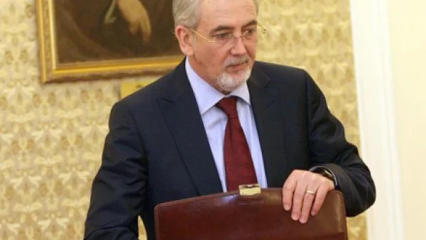 Местан: Ако ГЕРБ и реформаторите ни бият през май, ще се съгласим на предсрочни избори