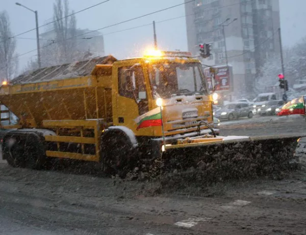 170 снегорина са на терен в София