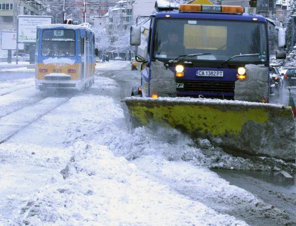 117 коли чистят снега в столицата