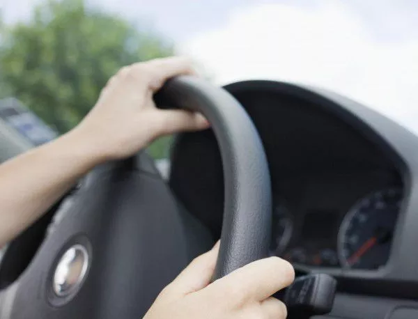 Предвиждат по-високи глоби за шофиране в насрещното движение 