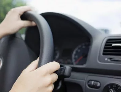 Българските автомобилисти искат криминализиране на превъртането на километражи