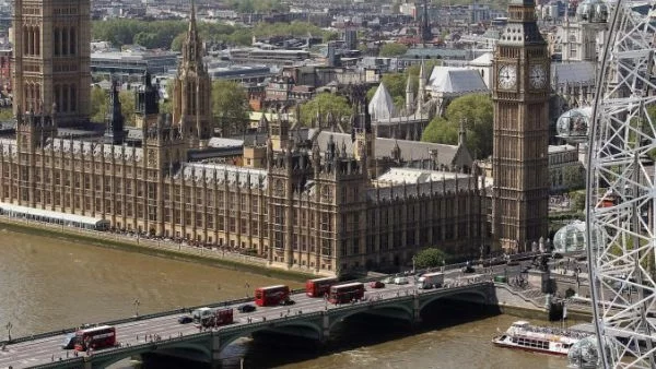 Великобритания се затруднява да спира младежи да отиват на джихад