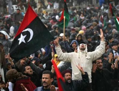 Италия подновява договор за връщане на мигранти в Либия