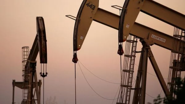 Саудитска Арабия увеличи добива си на петрол до рекордни нива 